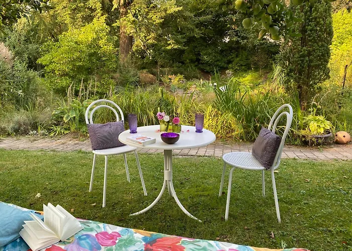 Ferienwohnung In Historischer Villa Mit Gartennutzung
